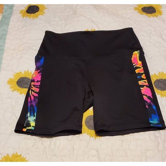 NWOT PINK ACTIVE WEAR SHORTS - Picture 1 of 3